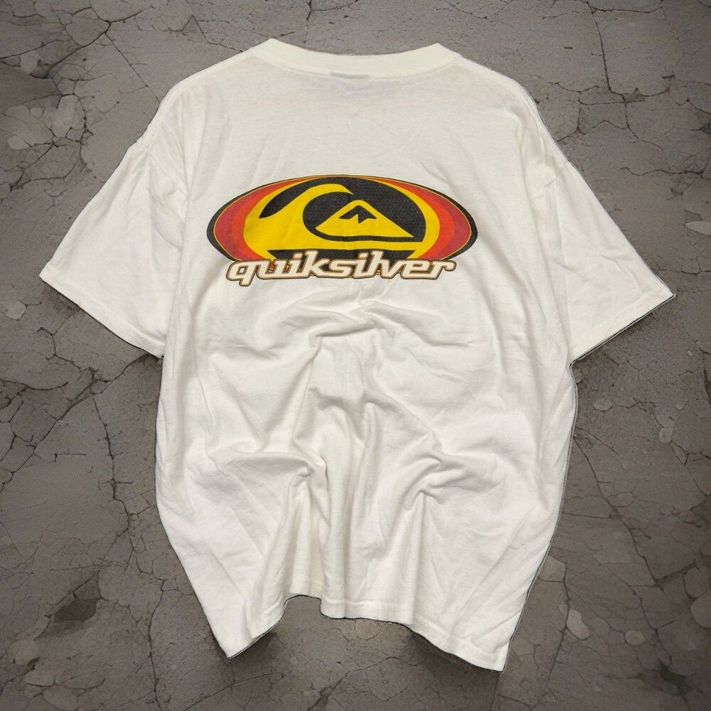Vintage 90s Quiksilver Graphic T-Shirt Mens L Surf Skate Tee Y2K Spell Out Logo